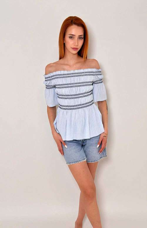 OFF THE SHOULDER BLOUSE