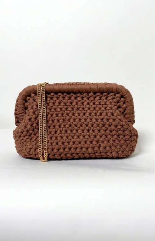 CROCHET LOOK CLUTCH BAG
