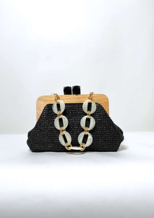 CLUTCH WITH WOODEN HANDLE