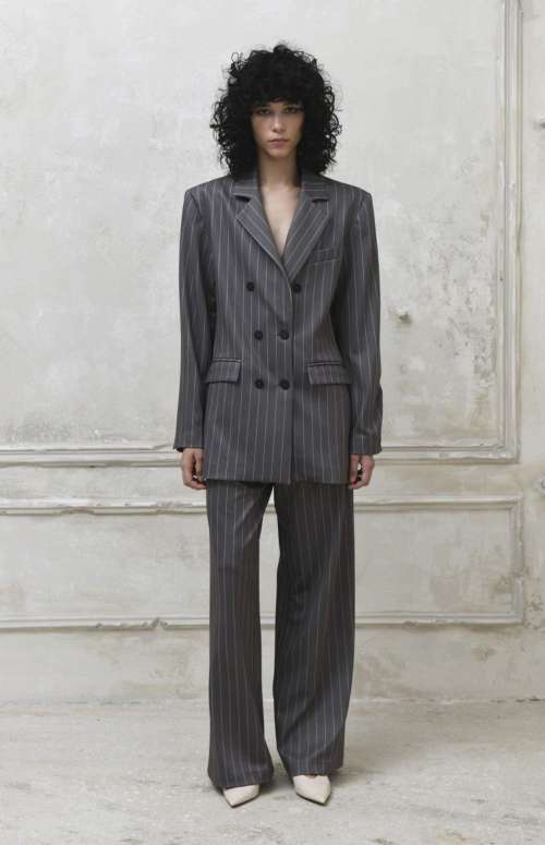 MATTIE CREP BLAZER