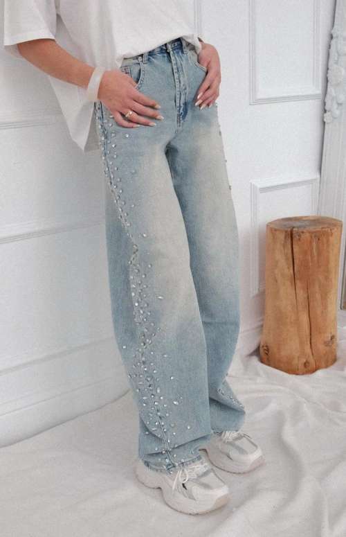 DENIM TROUSER WITH RHINESTONES