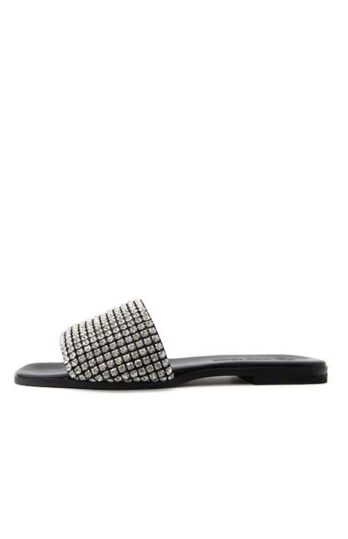 LEATHER SANDALS WITH RHINESTONES