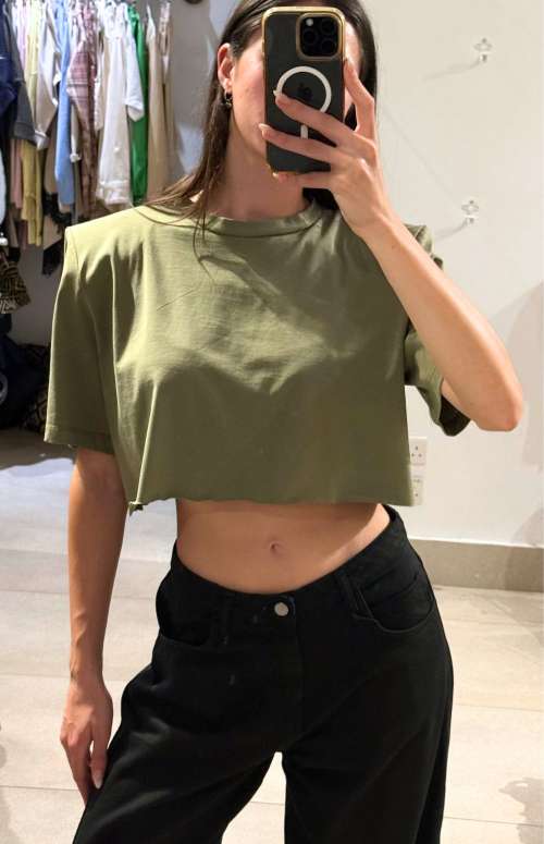 CROP T-SHIRT WITH SHOULDER PADS