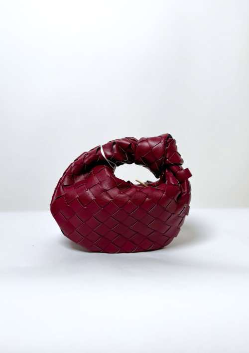 WOVEN SMALL HANDBAG