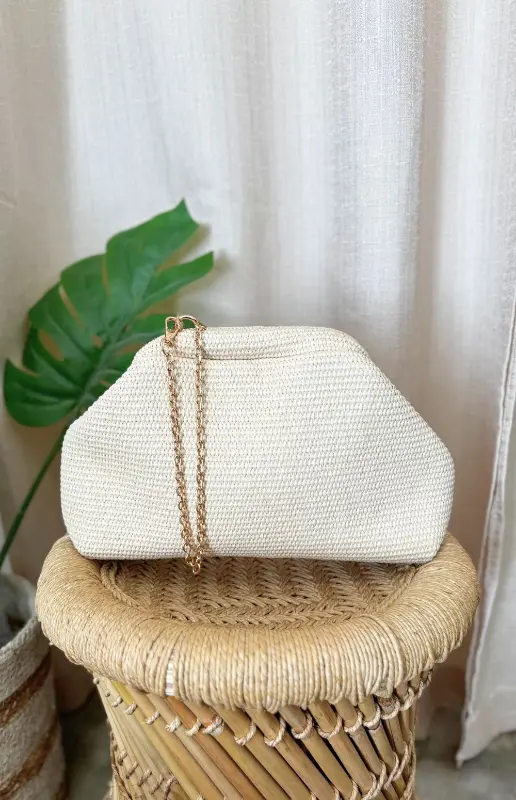 STRAW POUCH BAG