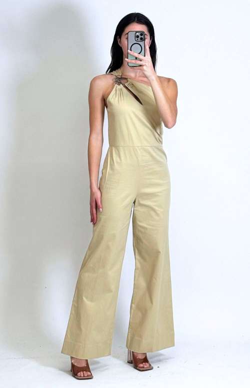 ONE SHOULDER JUMPSUIT WITH METAL DETAL