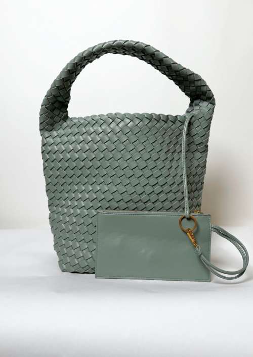 WOVEN TOTE HANDBAG WITH INNER BAG