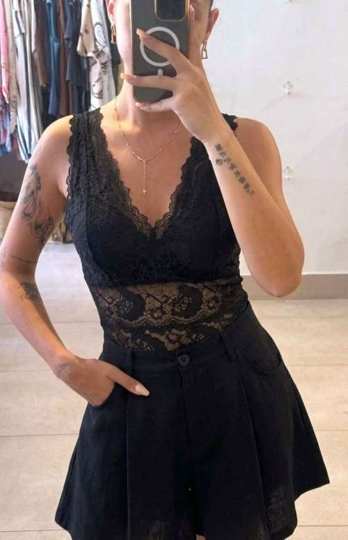 LACE TOP
