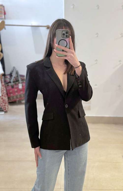 TEXTURED BLAZER