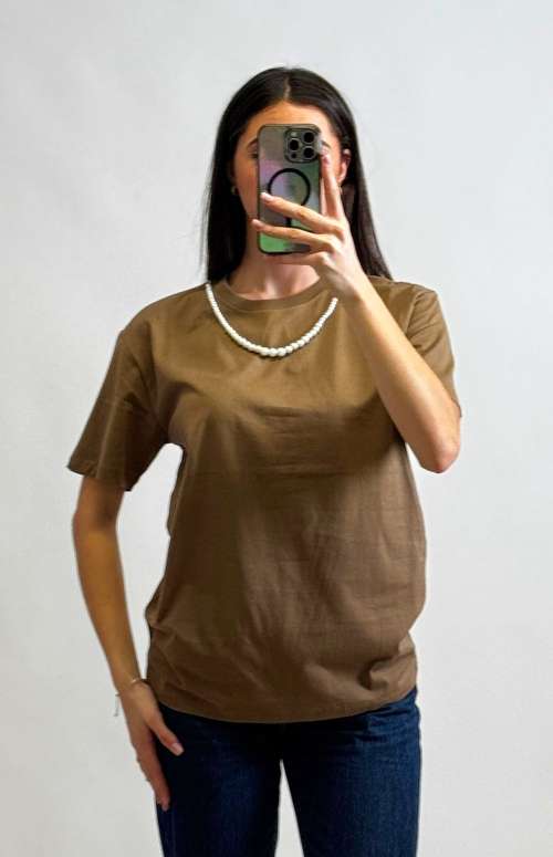 T-SHIRT WITH PEARLS