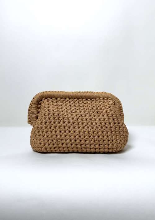 CROCHET LOOK CLUTCH BAG