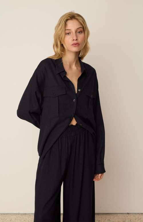 NAVY LINEN SHIRT WITH POCKETS